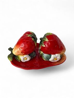 Strawberry Ceramic Salt & Pepper Shaker Set